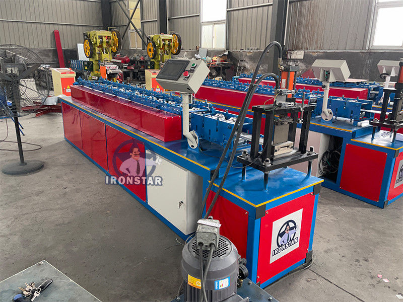 Customized 0.8-1.2mm Metal Sheet Roller Steel 111mm Rolling Shutter Door Roll Forming Machine For Colombia
