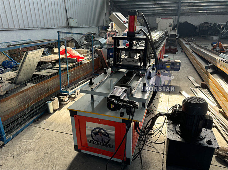 100mm sandwich rolling shutter door roll forming machine in Saudi Arabia olling shutter strip making machine