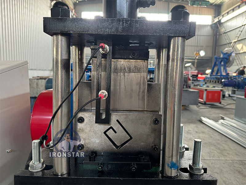 Guide rail roll forming machine machine in Brazil slide rail forming machine | shutter door track machine