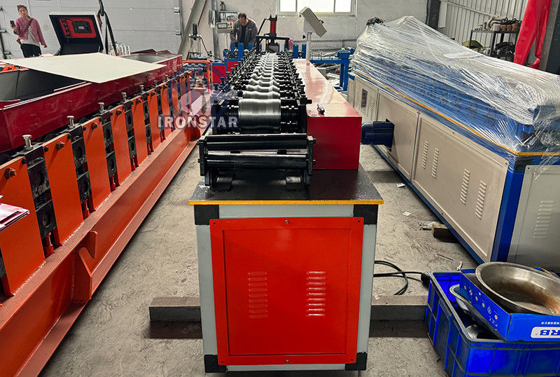30-50m/min fast speed cutting rolling shutter door roll forming machine in Brazil Raw material: Galvanized steel