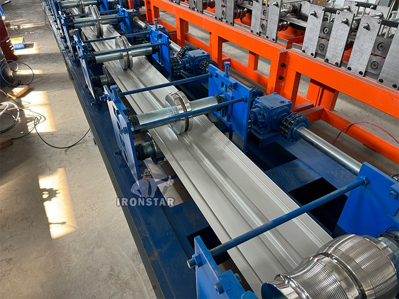 PU foam shutter door roll forming machine for Morocco rolling shutter machine