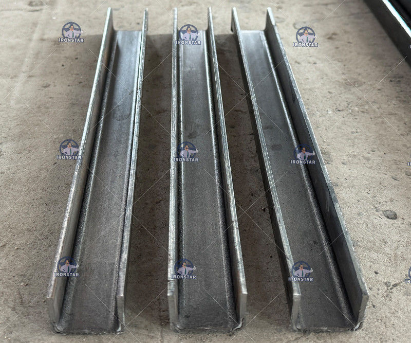 32*25mm U purlin roll forming machine in Russia