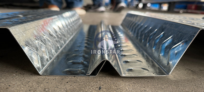 “Ecuador Hot Sale 1000mm Metal Decking Floor Roll Forming Machine Galvanized Steel Floor Deck Profile Roll Former Metal Bearing Deck Sheet Making Machinery For High-Rise Building Flooring”