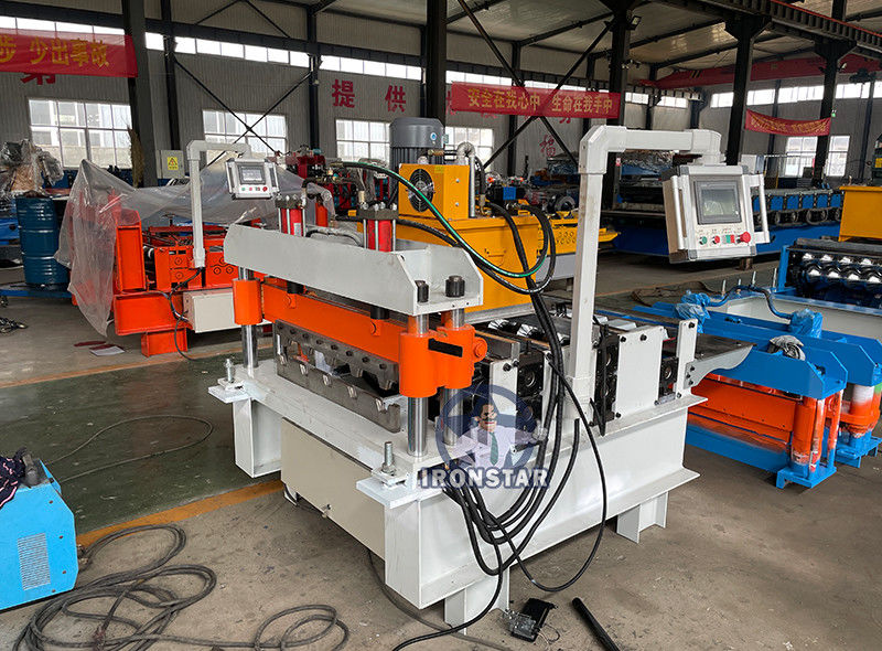 Automatic curved roof sheet roll forming machine