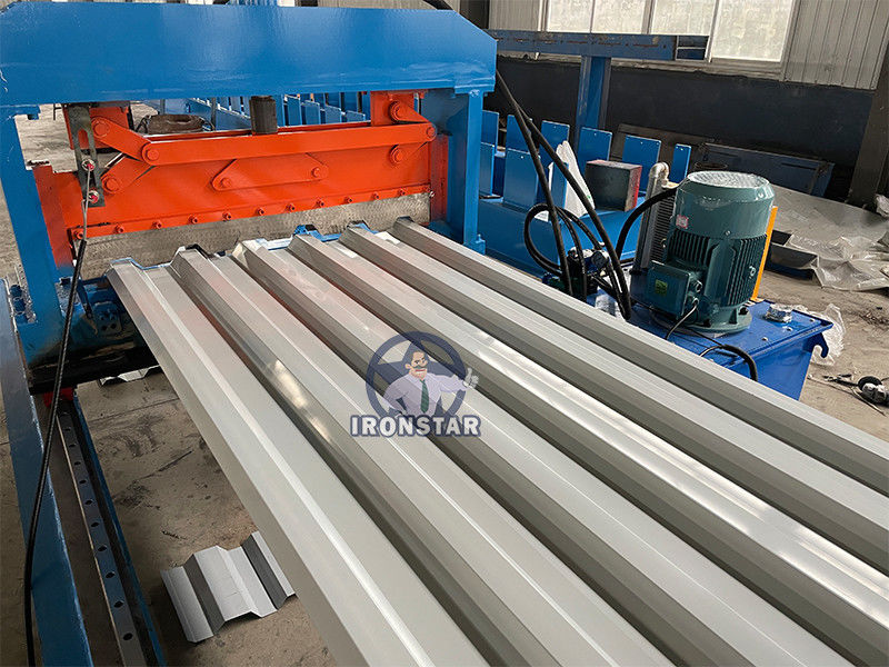 Tracking cutting trapezoidal roofing sheet roll forming machine for Saudi Arabia