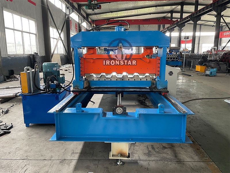 Tracking cutting trapezoidal roofing sheet roll forming machine for Saudi Arabia