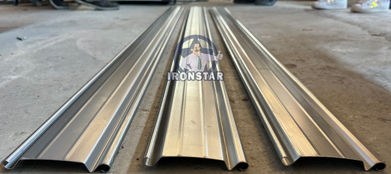 Rolling shutter door roll forming machine in Nicaragua