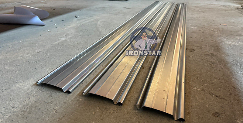Rolling shutter door roll forming machine in Nicaragua