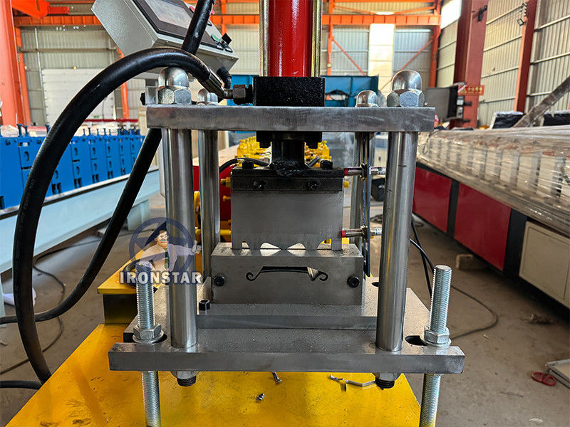 Rolling shutter door roll forming machine in Nicaragua