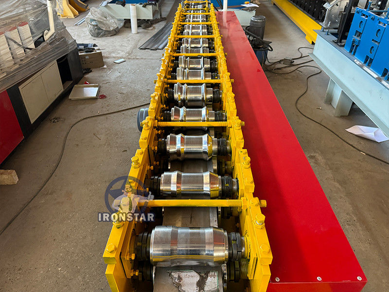 Rolling shutter door roll forming machine in Nicaragua