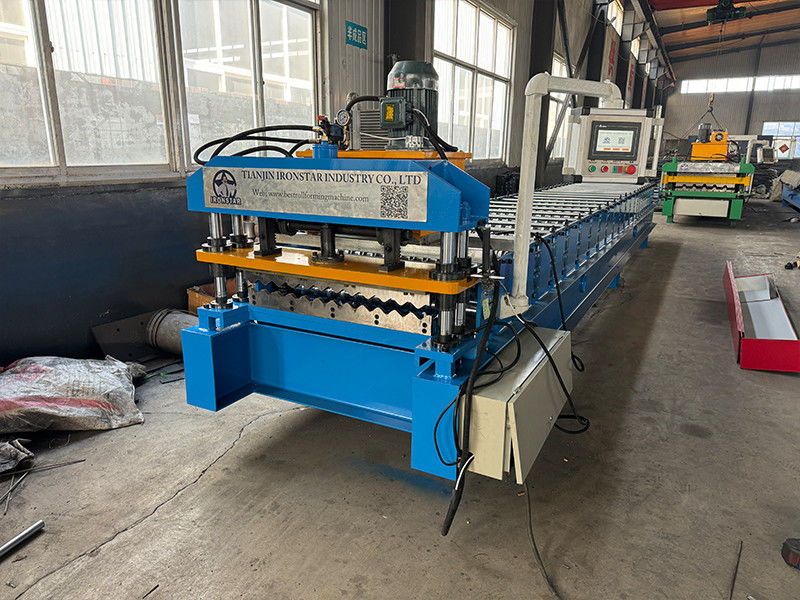762mm 0.12-0.4mm corrugated roll forming machine in Indonesia Raw material: GI (Galvanized Steel ) material G550