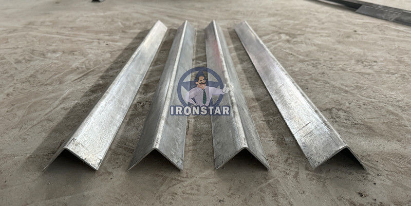 2.5mm 50*50mm tracking cutting angle bead roll forming machine in Cambodia