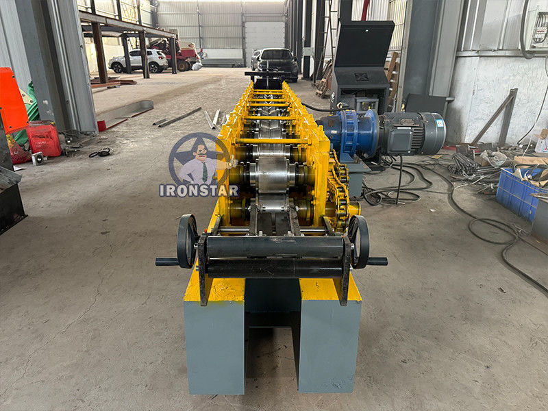 2.5mm 50*50mm tracking cutting angle bead roll forming machine in Cambodia