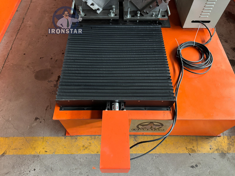 “UAE Market Automatic Combined Roll Forming Machine Produce Shadow Wall Angle, U‑Stud, C‑Channel, C‑Stud 2‑in‑1 Forming Line”