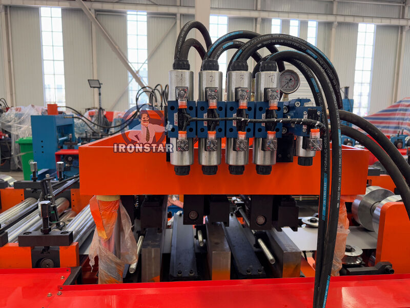 “PLC Controlled Hydraulic Fast Switch CZ Purlin Roll Forming Machine Full Automatic Galvanized Purlin Making Equipment Auto Hydraulic Adjust CZ Purlin Roll Forming Machine Quick Size Change C Z ”